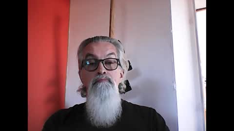 Snapshot of grybear60 chatting on February 6, 11:53 am Grybear online show from February 6, 11:53 am