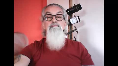 Snapshot of grybear60 chatting on February 25, 12:05 pm Grybear online show from February 25, 12:05 pm