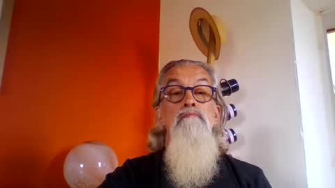 Snapshot of grybear60 chatting on September 16, 12:18 pm Grybear online show from September 16, 12:18 pm