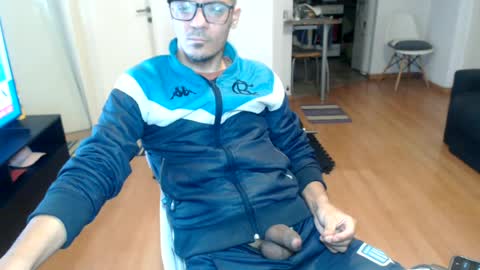 guachin_new online show from June 16, 11:42 pm