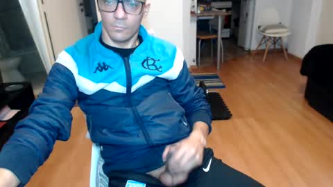 guachin_new online show from August 3, 3:52 am