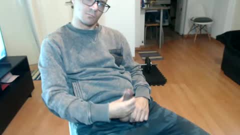 guachin_new online show from June 26, 8:47 pm