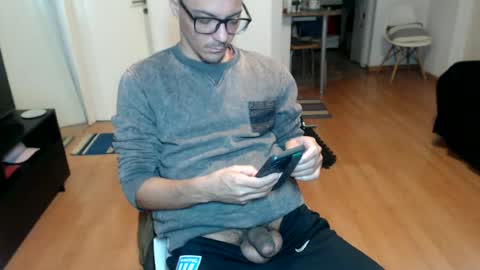 guachin_new online show from July 2, 4:17 am