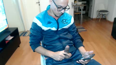 guachin_new online show from June 12, 11:15 pm