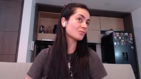 Elena online show from April 24, 6:32 pm