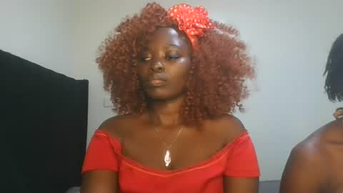 gud_lunah1 online show from July 21, 8:11 pm