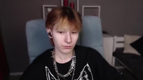 guitarandangell online show from February 28, 7:01 am