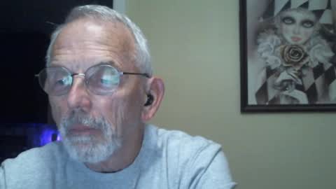 Roy online show from December 4, 1:03 pm