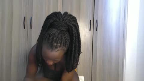 Miss Incredible online show from November 22, 11:52 am