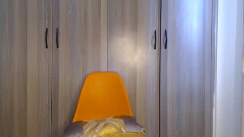 Miss Incredible online show from February 20, 1:13 pm