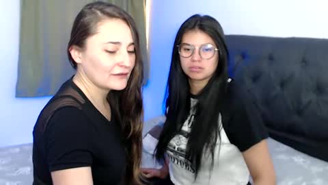 Vane blonde and Hazell black hair online show from December 31, 4:14 pm