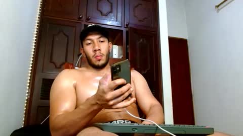 holl latino online show from February 23, 12:46 am