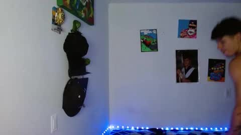 Guts online show from February 3, 7:52 pm