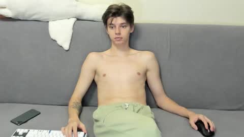 guy_liam1 online show from November 3, 2:29 pm