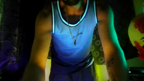 guyst049 online show from July 26, 11:41 am