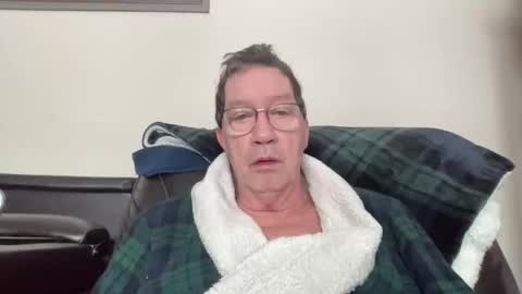 gwashere4u online show from February 3, 1:08 pm