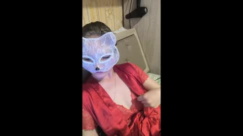 Gwendolyn online show from April 8, 8:45 pm