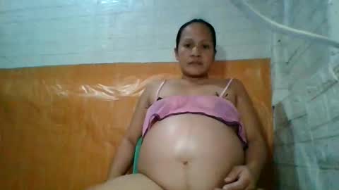 gwenn24 online show from June 11, 1:38 am