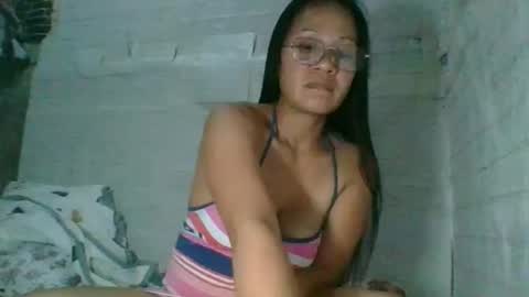 gwenn24 online show from February 15, 9:19 am