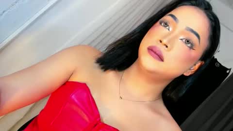 Call me Miss Gwen online show from October 21, 6:00 pm