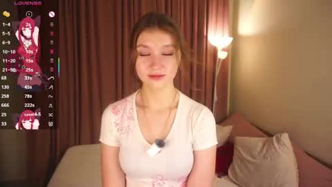 Molly online show from July 25, 5:55 pm