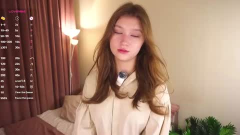 Molly online show from July 18, 5:26 pm