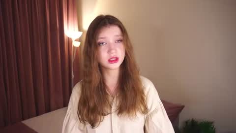 Molly online show from July 5, 5:42 pm