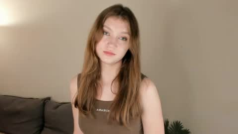 Molly online show from June 21, 6:53 am