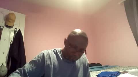 gyesaw1970 online show from December 2, 7:07 am