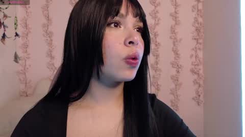 Haely online show from April 24, 1:40 am