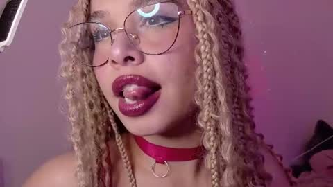 Haely online show from July 6, 1:13 am