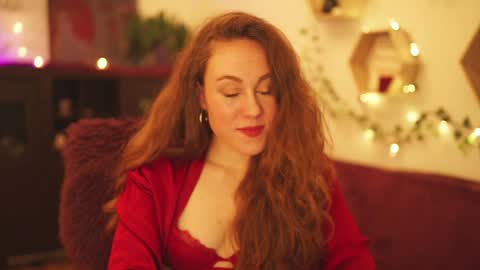 hahayessihaveone online show from January 8, 8:29 pm