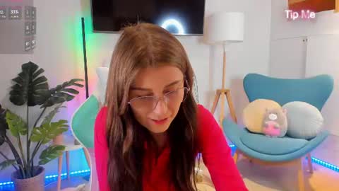 Hailey  Green online show from June 15, 9:07 pm