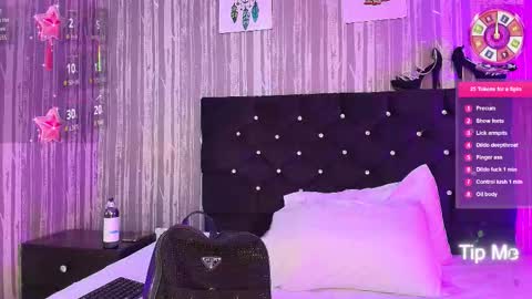 Snapshot of hailey_johnsonn chatting on September 29, 11:53 am hailey_johnsonn online show from September 29, 11:53 am