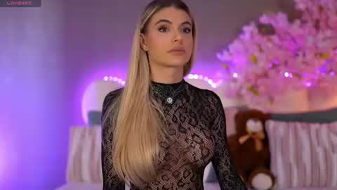 Hailey online show from July 6, 8:11 am
