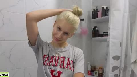 hailey_would online show from September 30, 9:36 pm