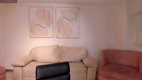 Hailey online show from February 18, 11:32 am