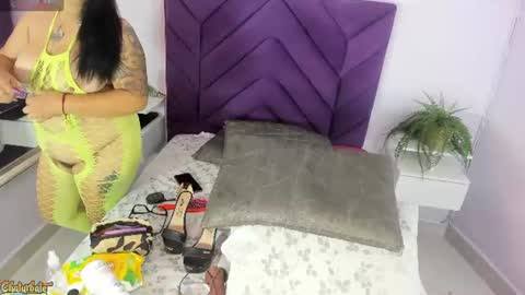 haileystonei online show from July 30, 11:44 am