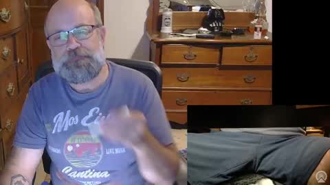 HairyDaddyBear69 online show from November 23, 11:58 pm