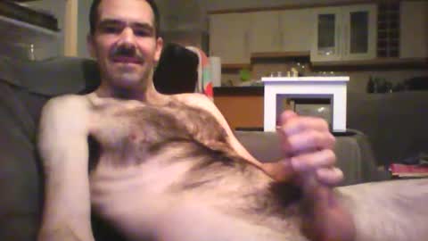 hairydude2015 online show from November 9, 5:11 am