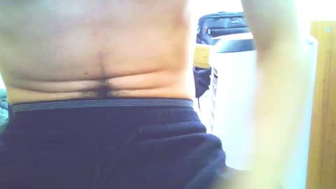 Snapshot of hairyhornytwinkk chatting on September 26, 9:17 am HairyHornyTwinkk online show from September 26, 9:17 am