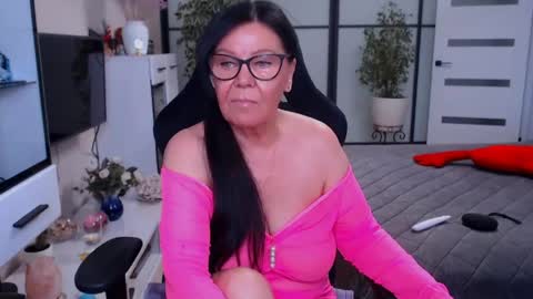 Monika online show from May 5, 9:04 am