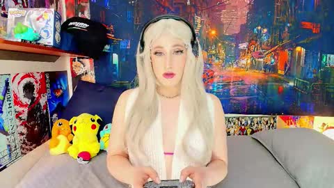 Haku Please help me with your thumbs up its important  online show from November 7, 2:19 pm