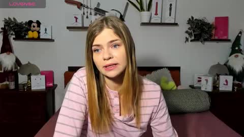 Haley online show from December 15, 8:32 am