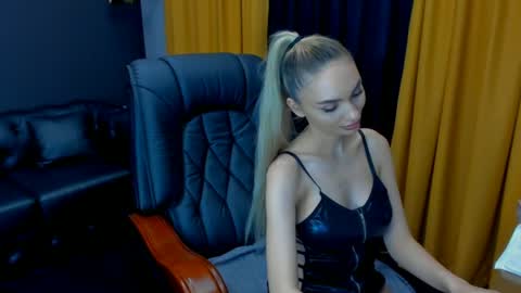 Haleysweetest online show from July 10, 12:04 am