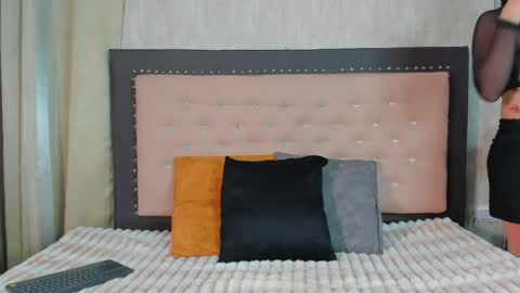 Hali online show from April 13, 8:35 pm