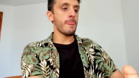 halle_1 online show from July 16, 7:17 pm