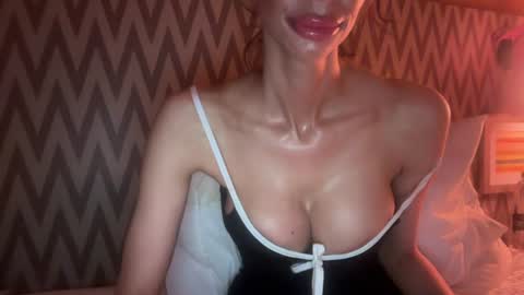 Chrissybby online show from June 26, 2:50 am