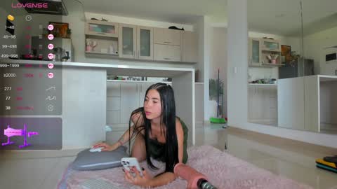 Snapshot of halliee chatting on December 18, 5:52 pm insta Laupalacio777Next stream 01th December online show from December 18, 5:52 pm