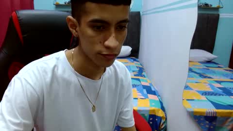 Snapshot of hamcummboy20 chatting on December 4, 1:52 am hamcummboy20 online show from December 4, 1:52 am